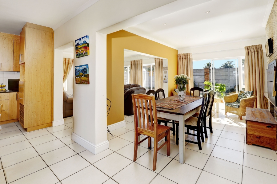3 Bedroom Property for Sale in Sonkring Western Cape